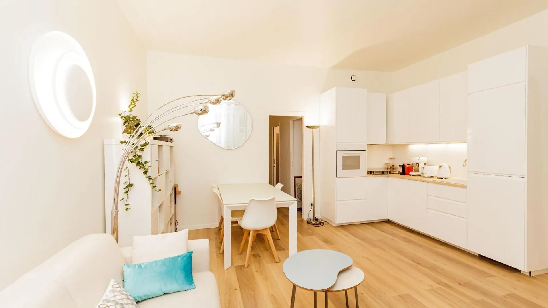 Chic And Cosy Paris Stay By Eiffel Tower & Seine Appartement